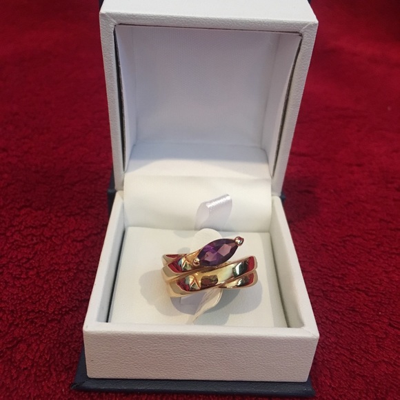 Purple Stoned Ring Gold Tone Band Size 7 - Picture 3 of 6