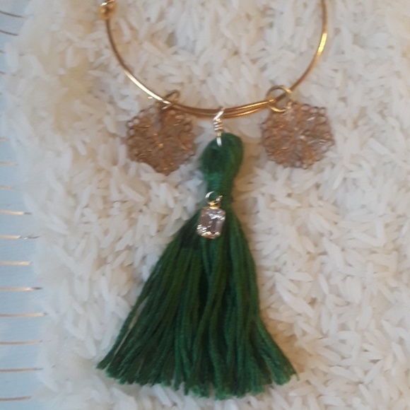 NWT handmade charm Bracelet - Picture 2 of 2