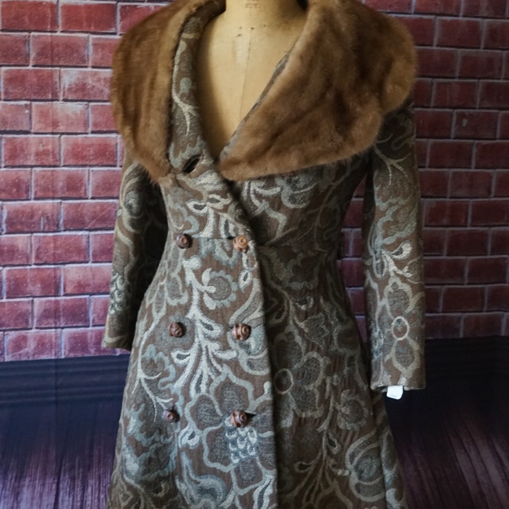 Vintage Tapestry  A line Coat Lrg Mink Collar SzM