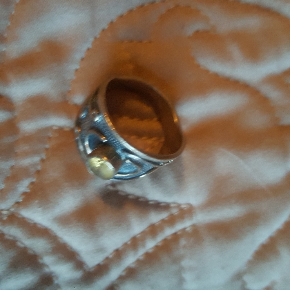 Silver ring - Picture 2 of 2