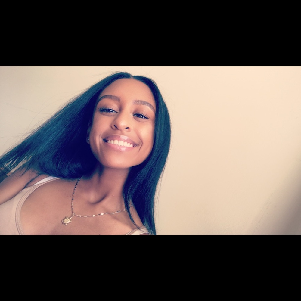 Meet your Posher, Alainys