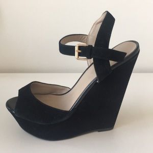 Faux Suede Black Aldo Wedges Size 6