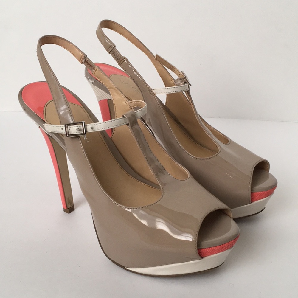 Gianni Bini Color Block Peep Toe Platform Heels
