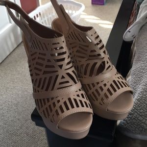Charlotte Russe tan wedges