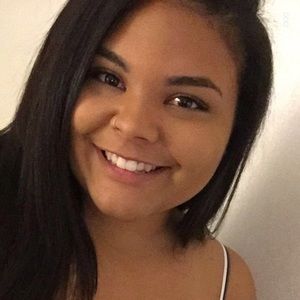 Meet your Posher, Mikayla