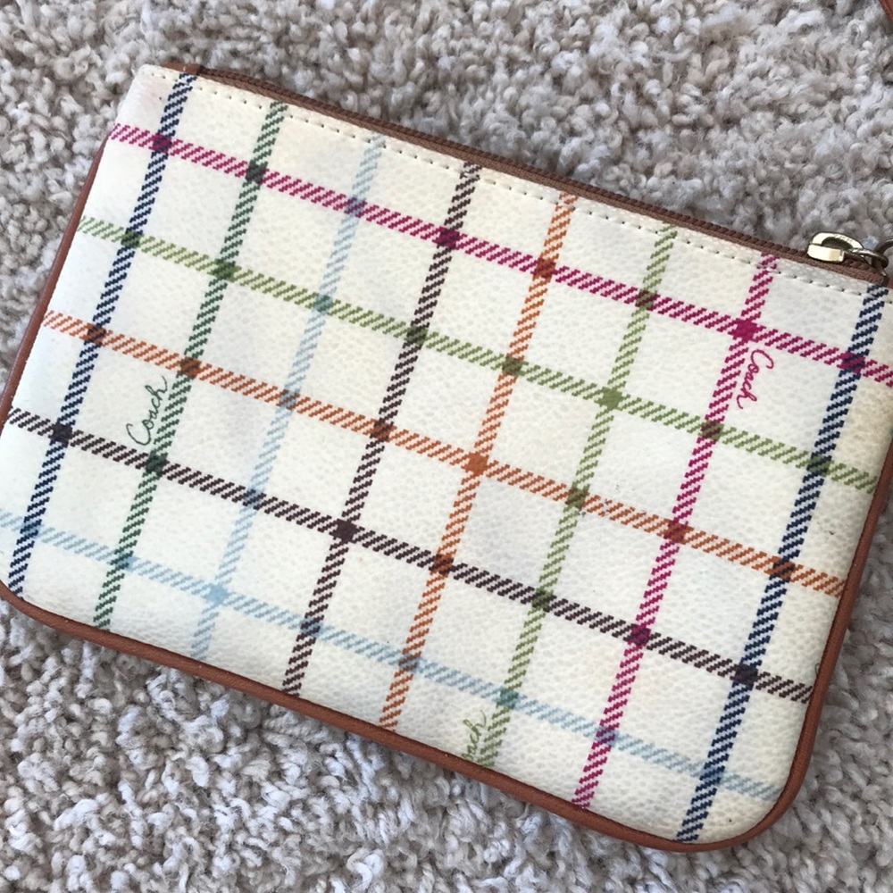 Coach • wristlet - Picture 2 of 4