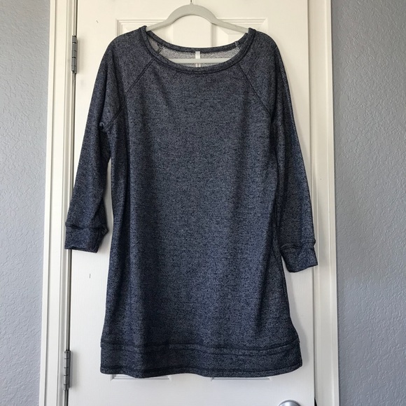 NWOT Oversized Lightweight Sweatshirt - Picture 3 of 4