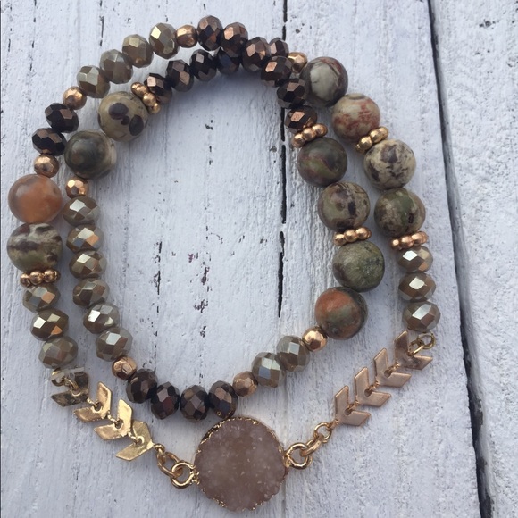 Women's Bracelet - Picture 1 of 1