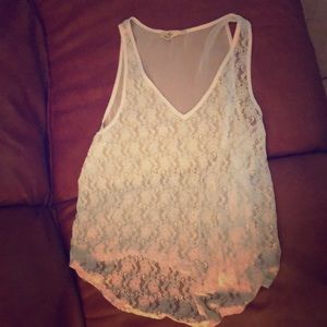 White Floral Tank Top from Hollister🌾💖