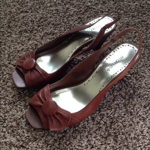 Maripe Brown heels