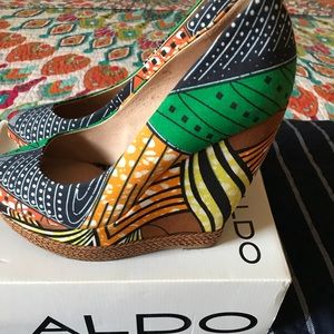 Preowned multi colored Aldo wedges