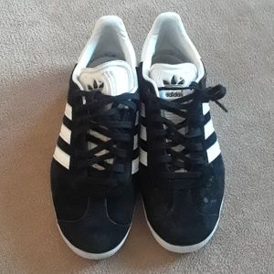 Adidas Gazelle size 8 Unisex