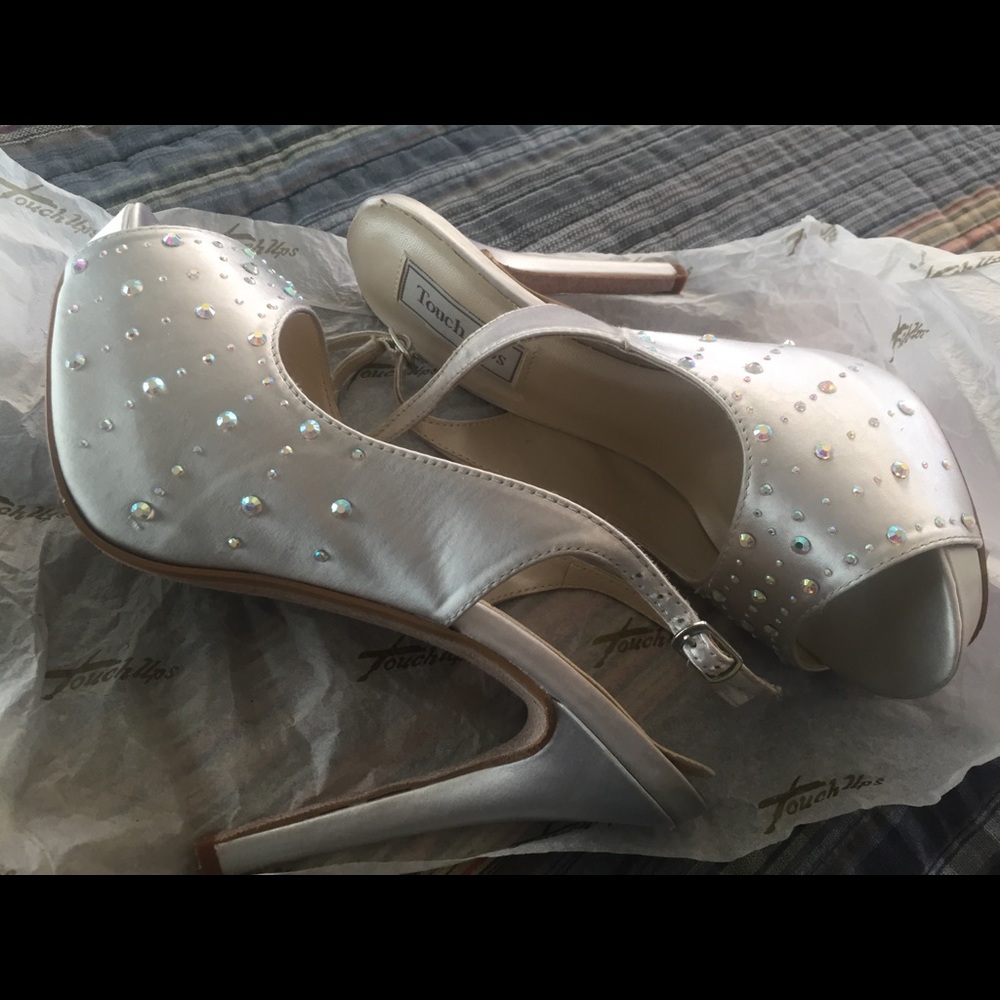 Silver sequins platform heels