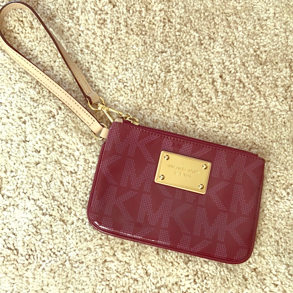 Michael Kors wristlet