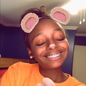 Meet your Posher, Leah