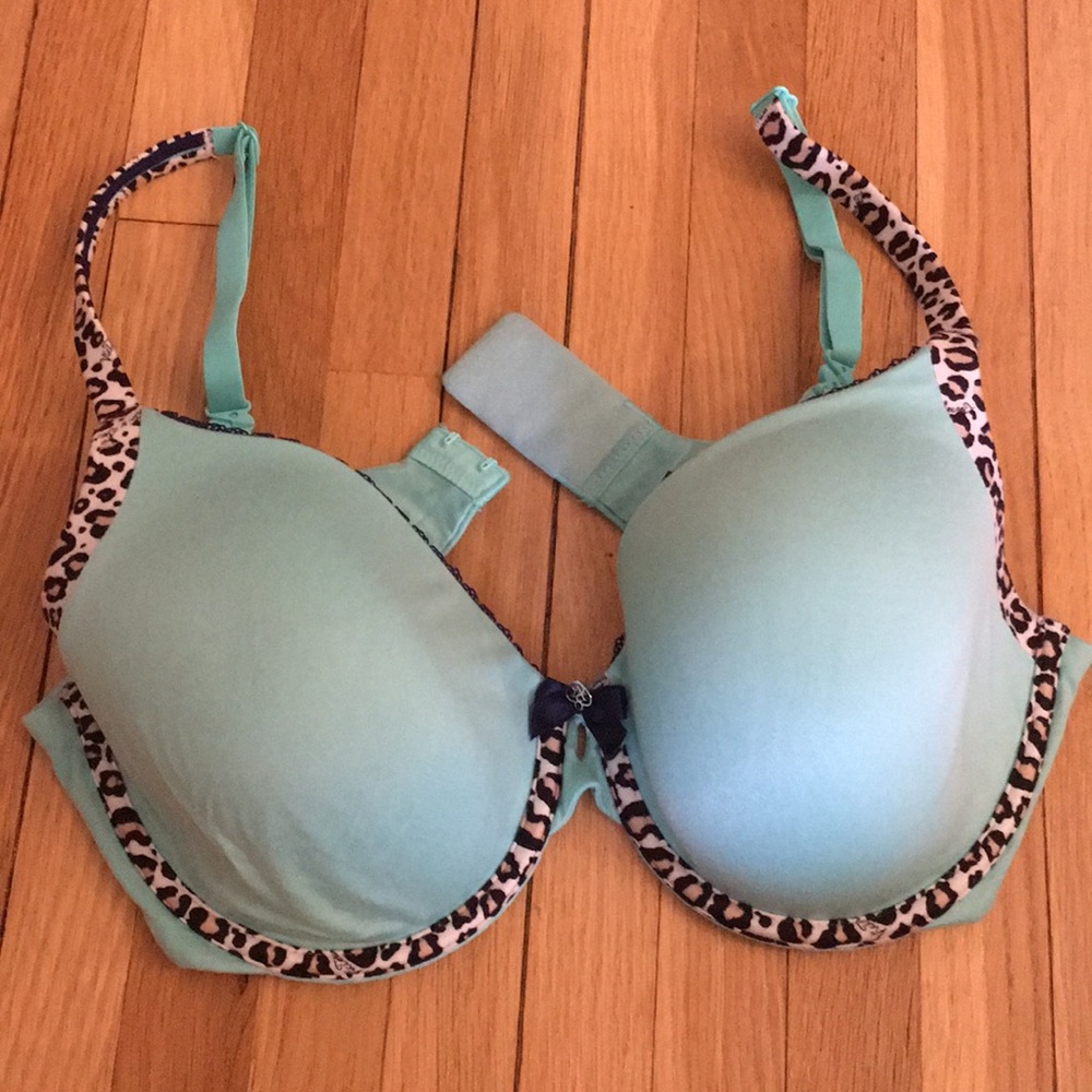 Cute Victoria’s Secret Bra