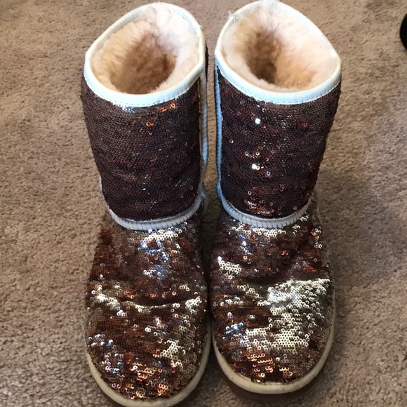 Authentic UGG Sequin LAST CALL - Picture 1 of 7