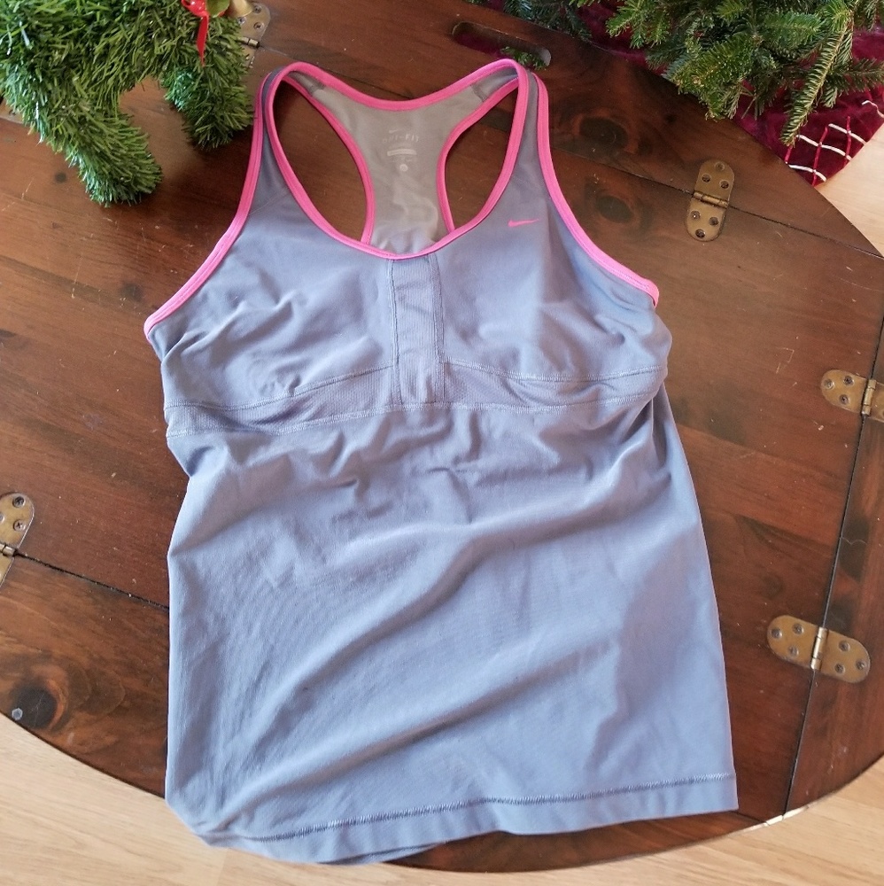 Nike workout top