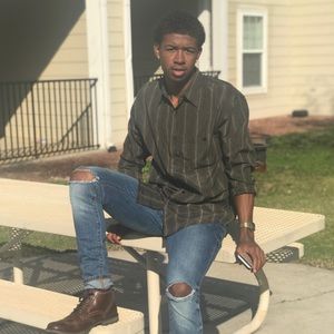 Meet your Posher, Dom