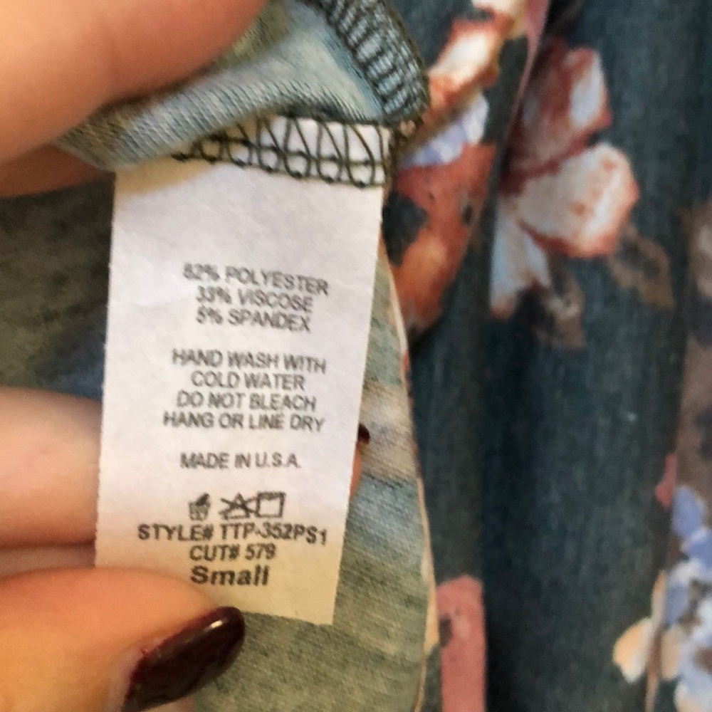 Super cute floral babydoll top - Picture 3 of 4