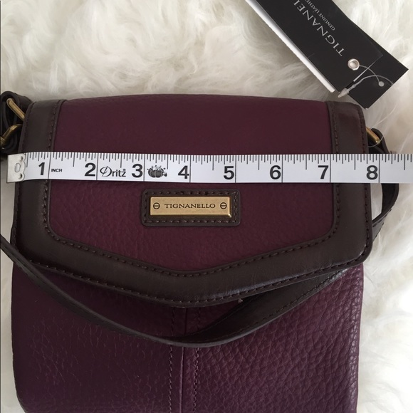 SOLD Tignanello lexington function crossbody - Picture 4 of 8