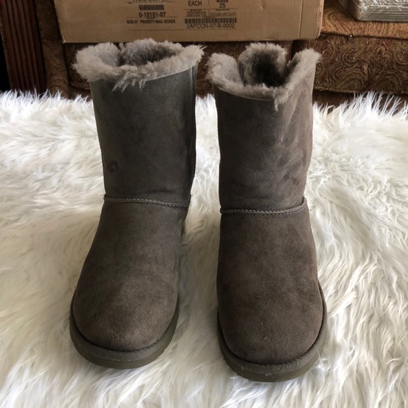 ugg women's boots size 7
