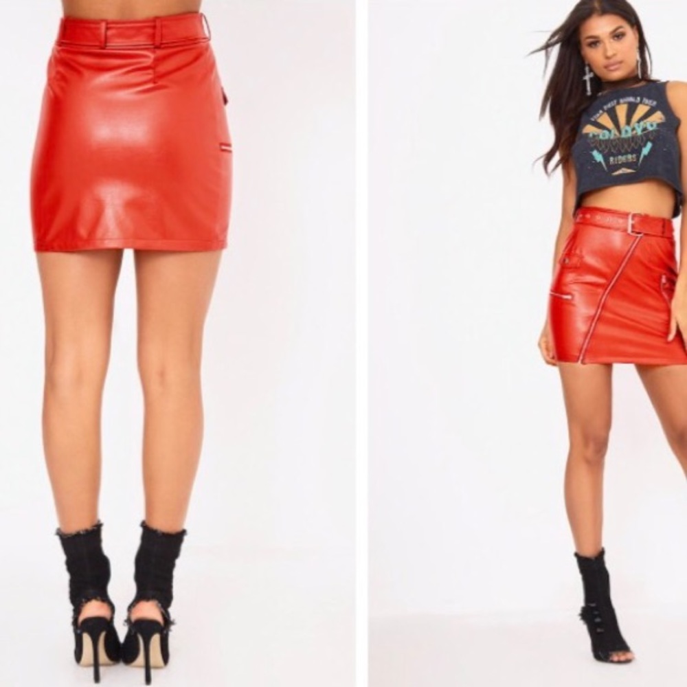 Pretty little thing faux leather skirt Size M🌹✨😍