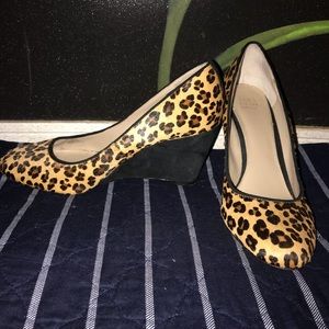 Animal fur print wedges