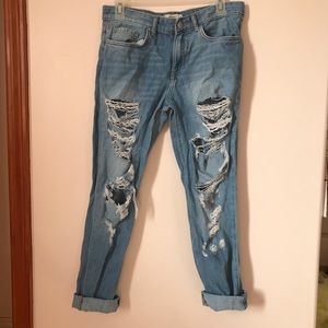 Ripped Boyfriend Jeans