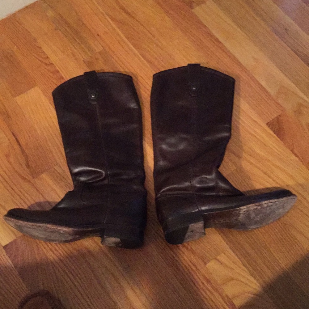 Great condition Frye boots