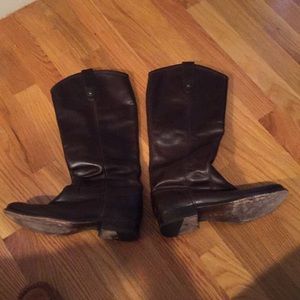 Great condition Frye boots