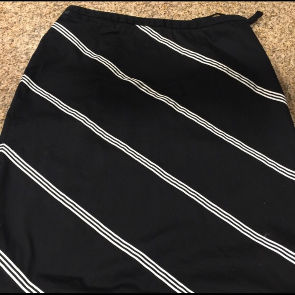 Black with diagonal ‘ribbon’ stripes pencil skirt