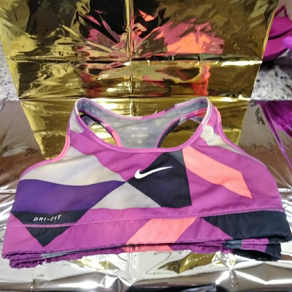 Nike Pro Dri - Fit Sports Bra