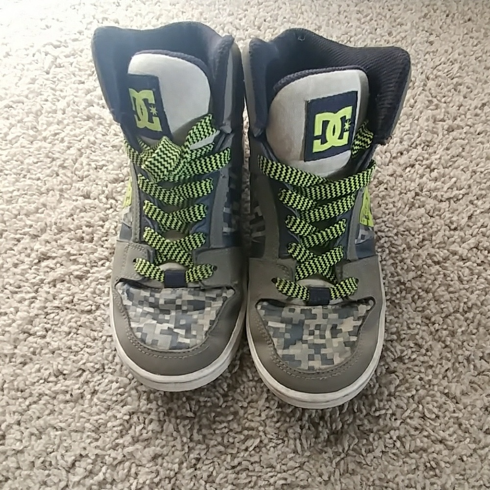 Boy's Size 4.5 DC Sneakers