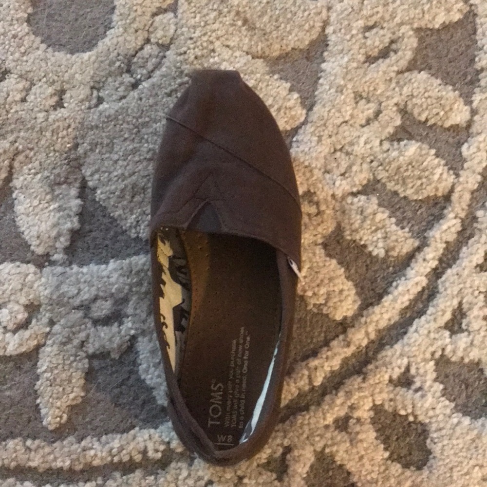 Brown Toms