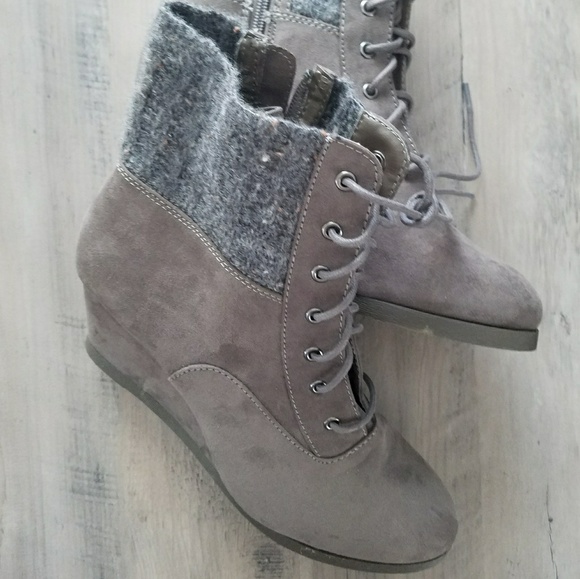 🌟💛sweater wedge bootie💛⭐ - Picture 1 of 2