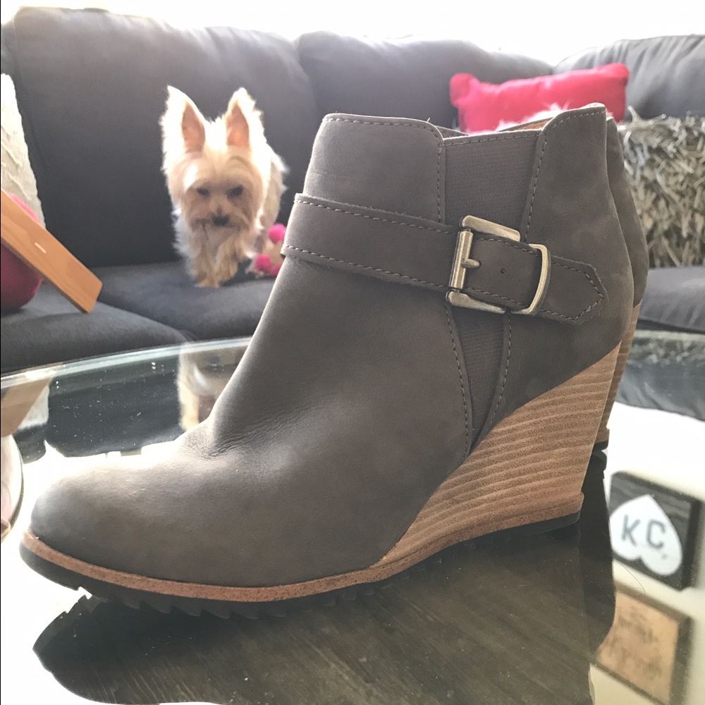 Grey booties!! Never worn!