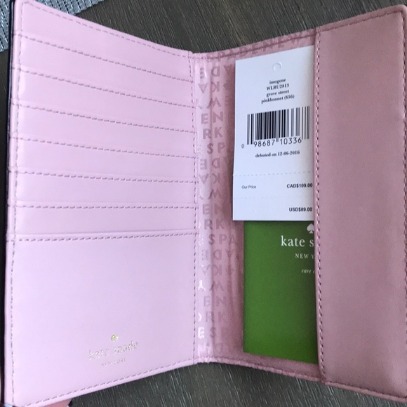 NWT Kate Spade Passport Holder - Picture 3 of 4