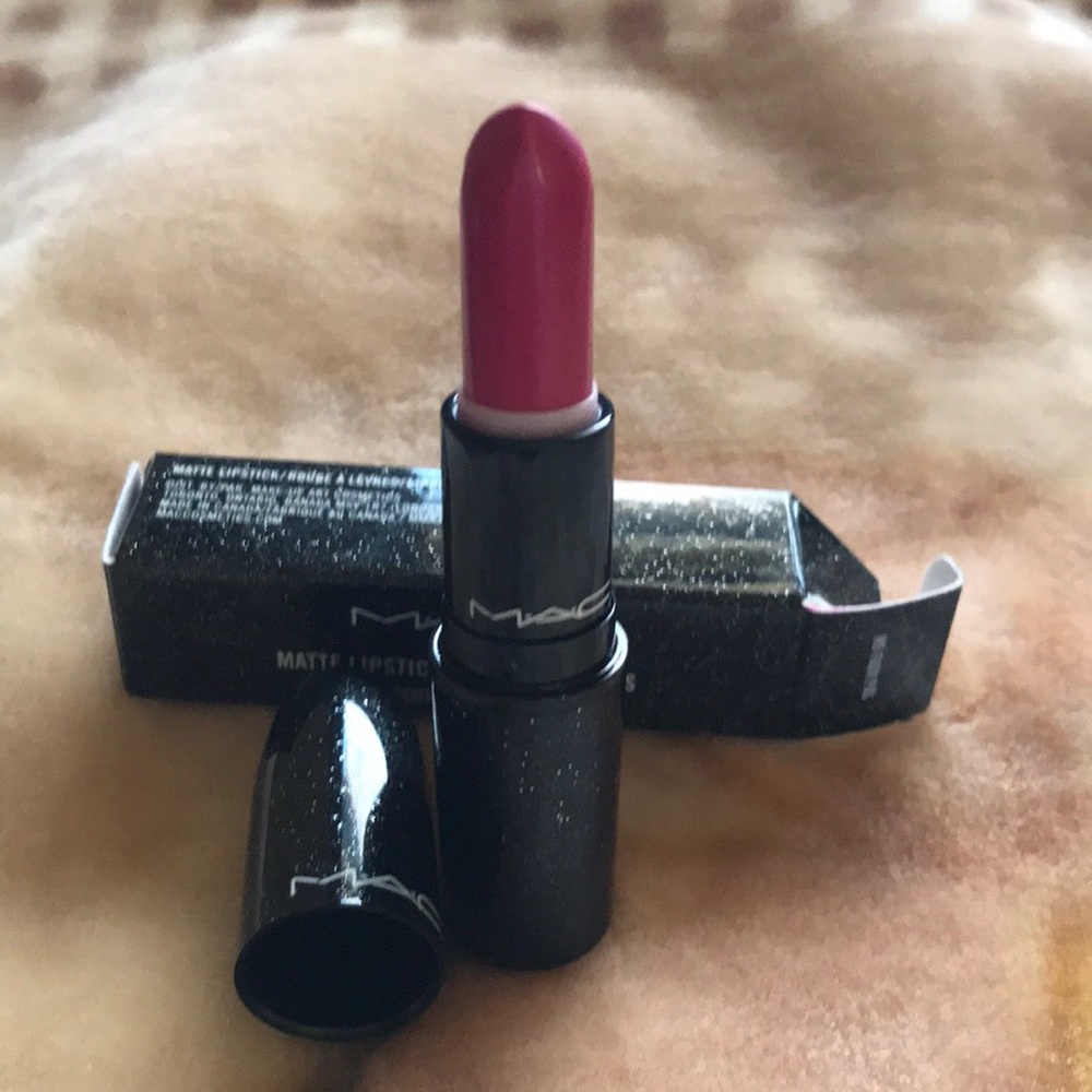 Mac Limited Edition No Faux Pass Lipstick