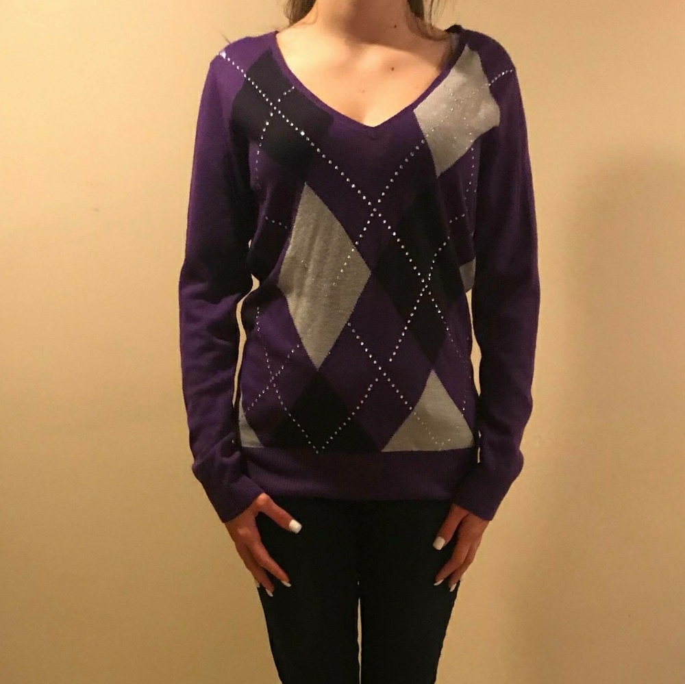 💜New York & Company💜Argyle & Rhinestone Sweater