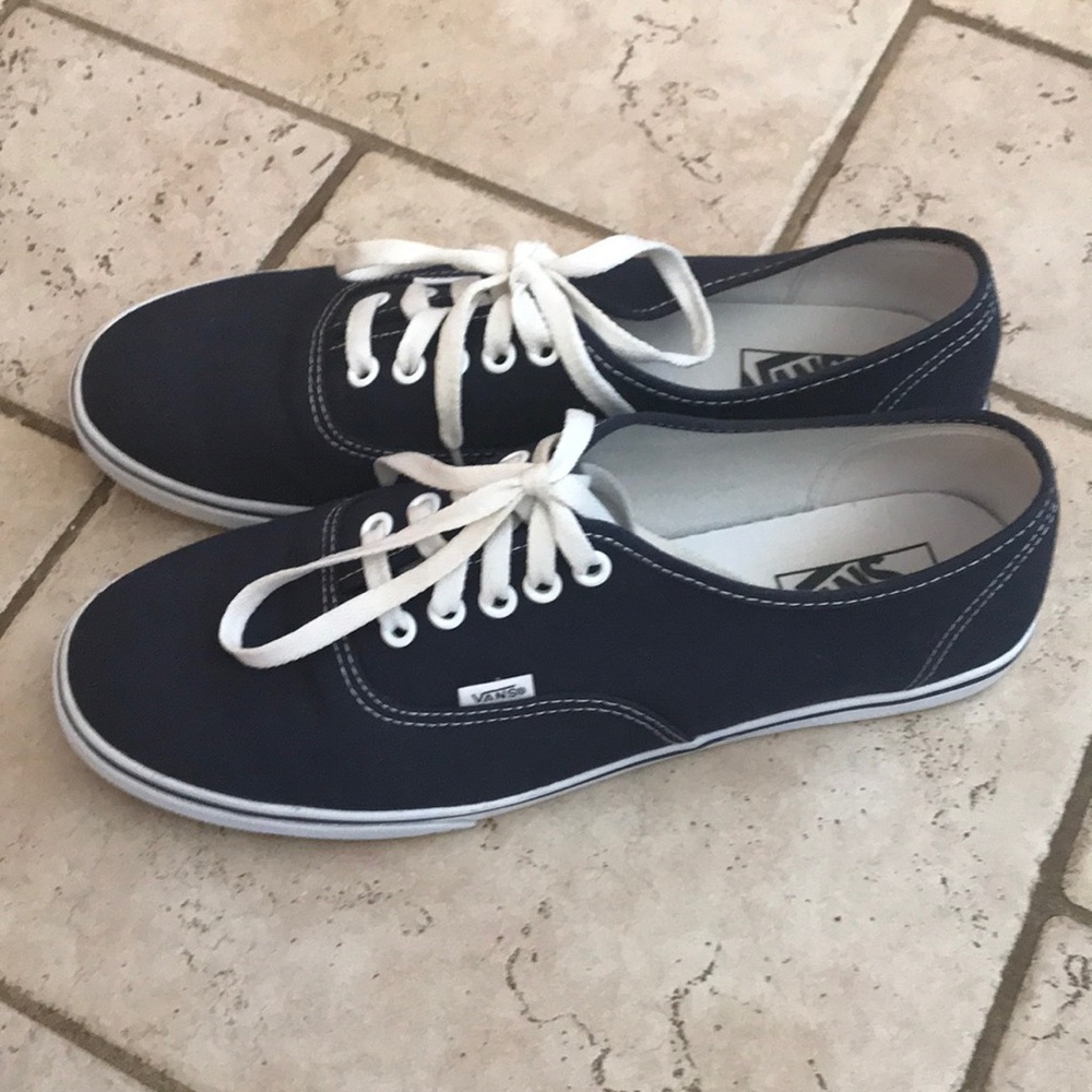 Vans- Navy Blue