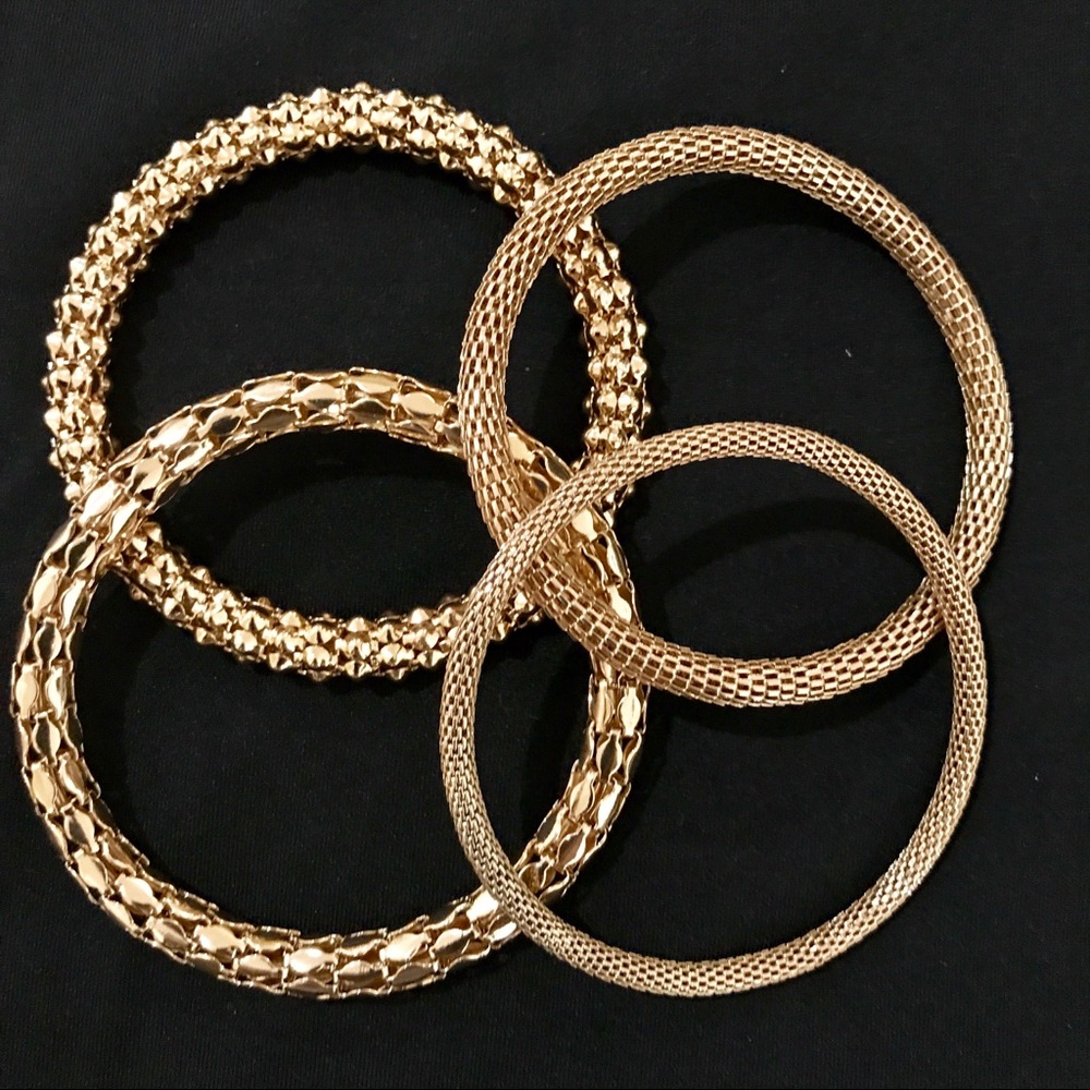 Copper bracelets. Set of 4