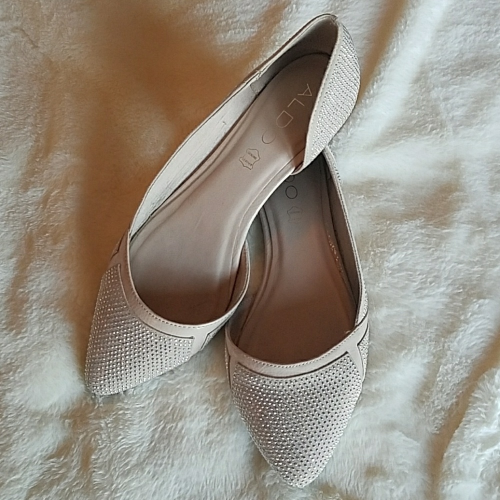 NWOT Aldo Nude Sparkly Flats