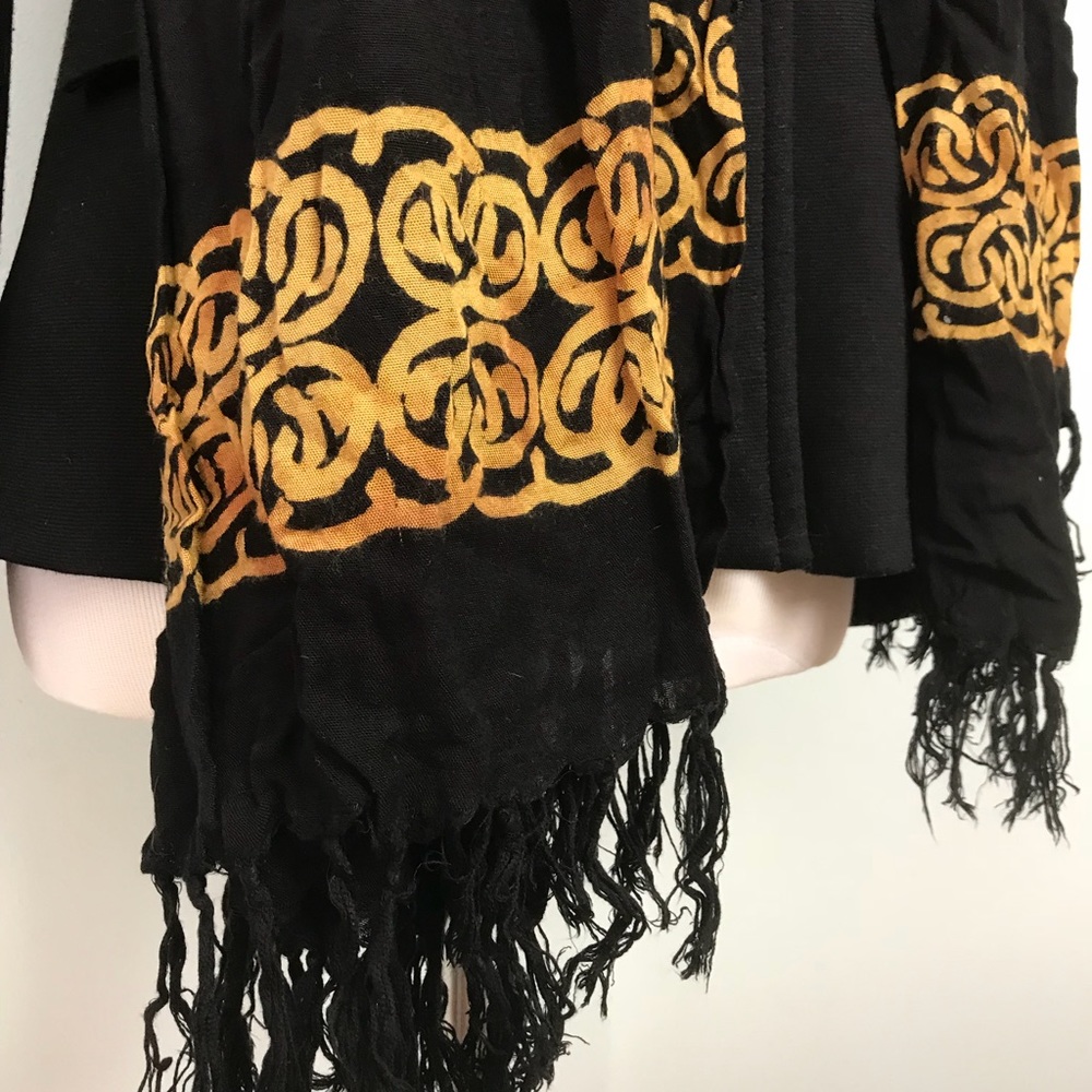 Long scarf with so much versatility.
