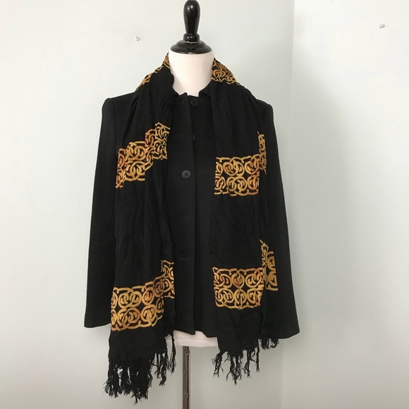 Long scarf with so much versatility. - Picture 3 of 6