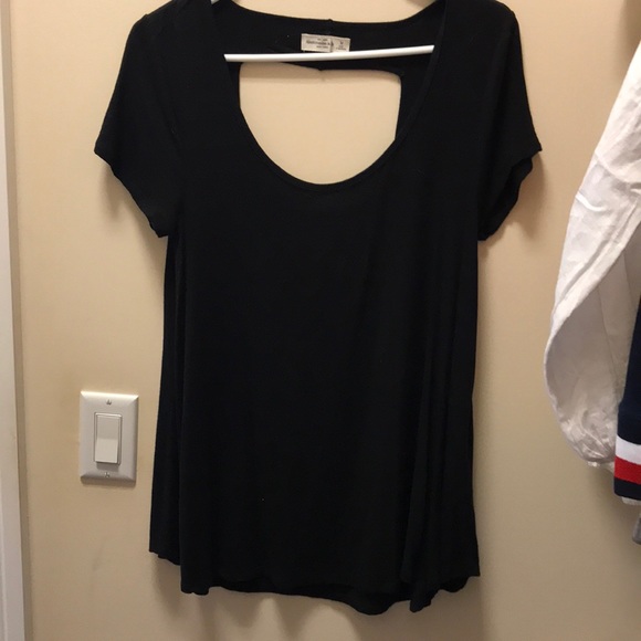abercrombie & fitch short sleeve top with cutout - Picture 1 of 2