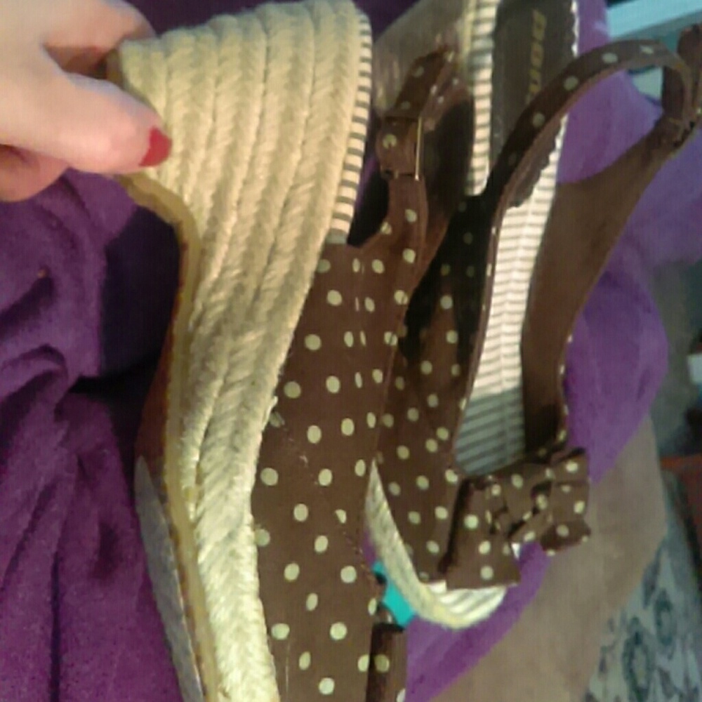 Cute brown and cream  poke-dotted clogs $$