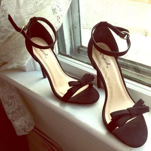 🖤 ultra feminine bow strap heels, qupid 🖤