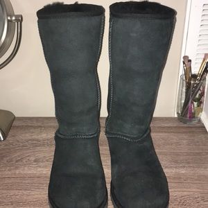 Tall Black Uggs
