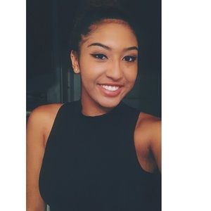 Meet your Posher, Teena